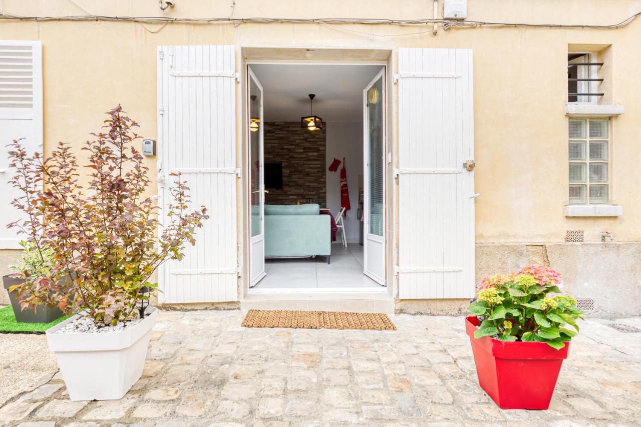 Rer C A 4 Minutes A Pieds Chateau De Versailles 15 Minutes A Pied Apartment Екстериор снимка